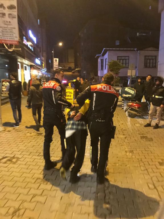 ÜNİVERSİTE ÖĞRENCİSİ ORTALIĞI AYAĞA KALDIRDI