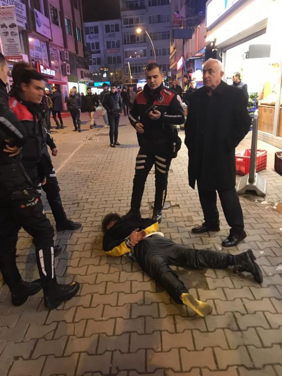 ÜNİVERSİTE ÖĞRENCİSİ ORTALIĞI AYAĞA KALDIRDI