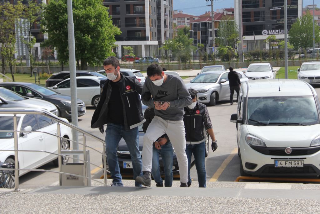 UYUŞTURUCU MADDEYLE YAKALANDILAR