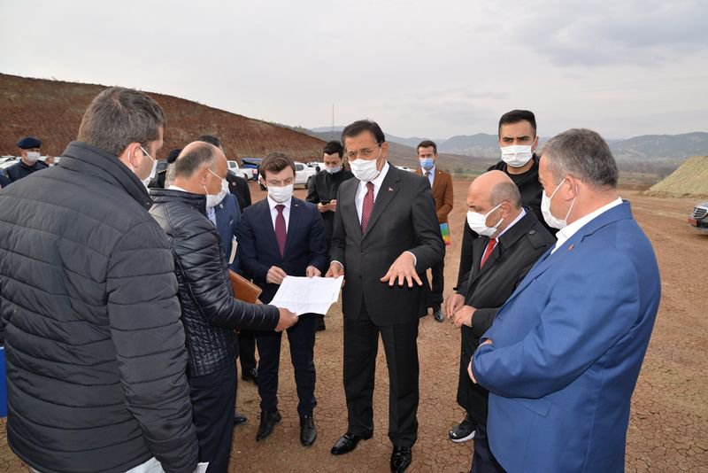 VALİ ÜMİT O BÖLGEYİ İNCELEDİ