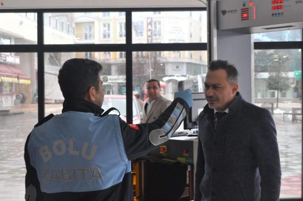 VATANDAŞLARIN ATEŞİNİ ÖLÇÜYOR