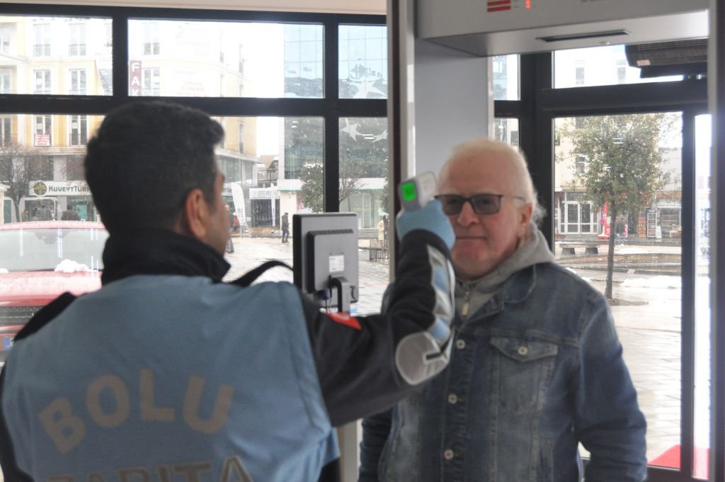 VATANDAŞLARIN ATEŞİNİ ÖLÇÜYOR