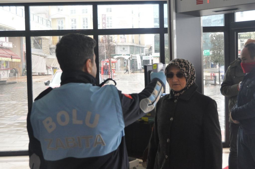 VATANDAŞLARIN ATEŞİNİ ÖLÇÜYOR