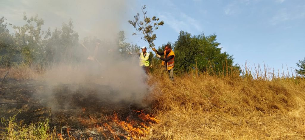 YANGINI ELLERİNDE ÇALILARLA SÖNDÜRDÜLER