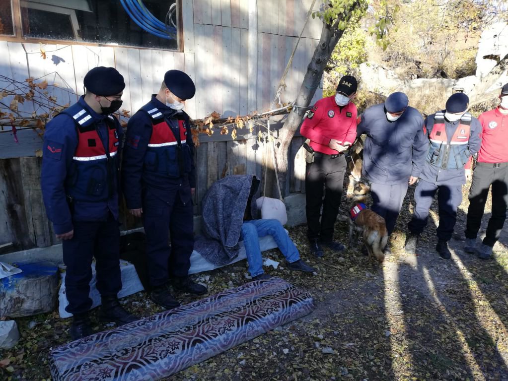 YAŞLI ADAM BAKIN NEREDE BULUNDU !