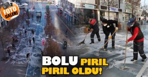 İZZET BAYSAL CADDESİ KÖPÜKLÜ SUYLA YIKANDI