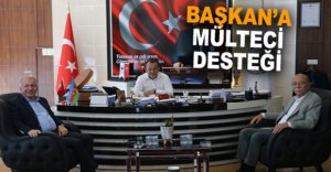 BAŞKAN’A MÜLTECİ DESTEĞİ
