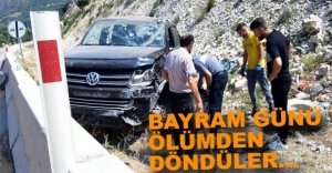 BETON BARİYERE ÇARPARAK DEVRİLDİ