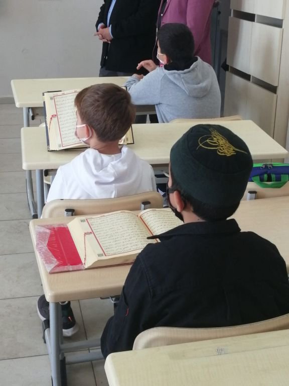 11 YAŞINDAKİ ÇOCUK 7 AYDA HAFIZ OLDU