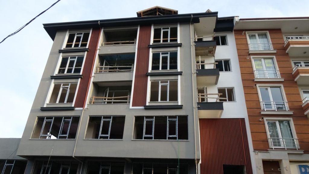 17 YAŞINDAKİ ÇOCUK İŞÇİ ÖLÜMDEN DÖNDÜ