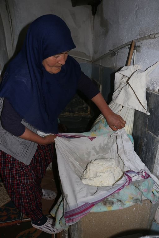 KEŞ YAPARAK EV EKONOMİSİNİ KATKI SAĞLIYOR