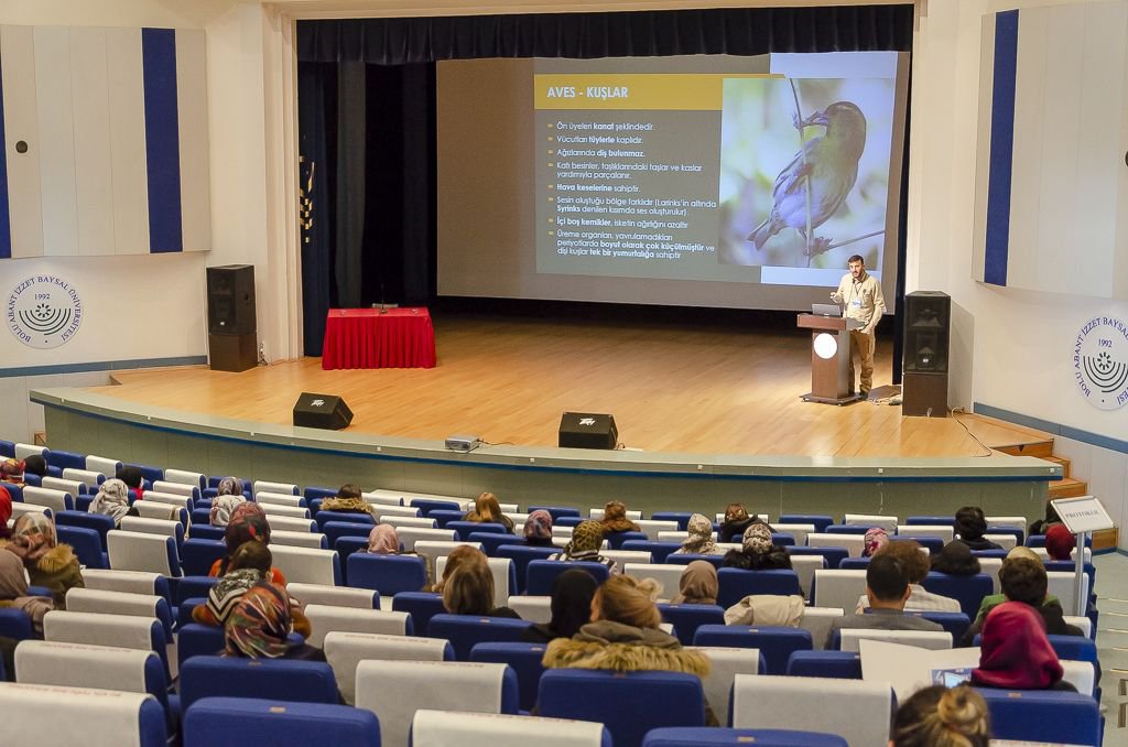 ANNELER ÜNİVERSİTEDE EĞİTİM PROGRAMINDA BULUŞTU