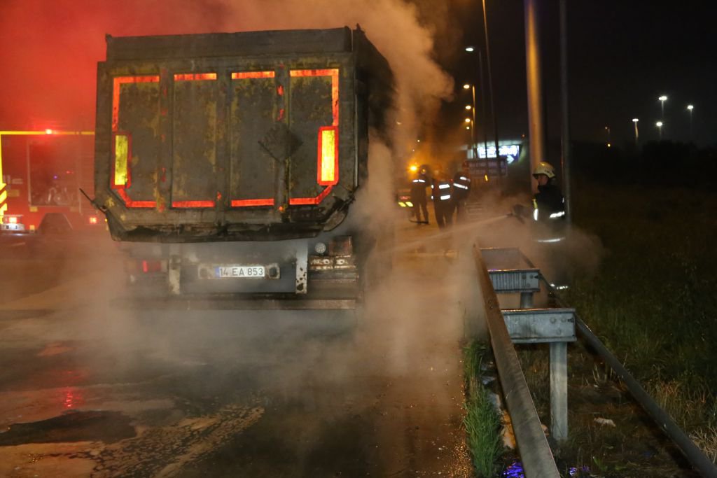 ARKA ARKAYA ALEV ALEV YANDILAR