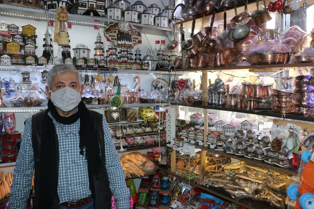 ATIKLARI EKONOMİYE KAZANDIRIYOR