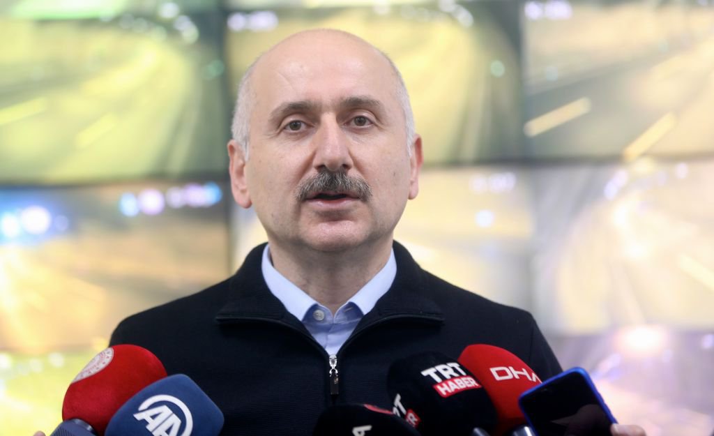 BAKAN SÜRÜCÜLERİ UYARDI