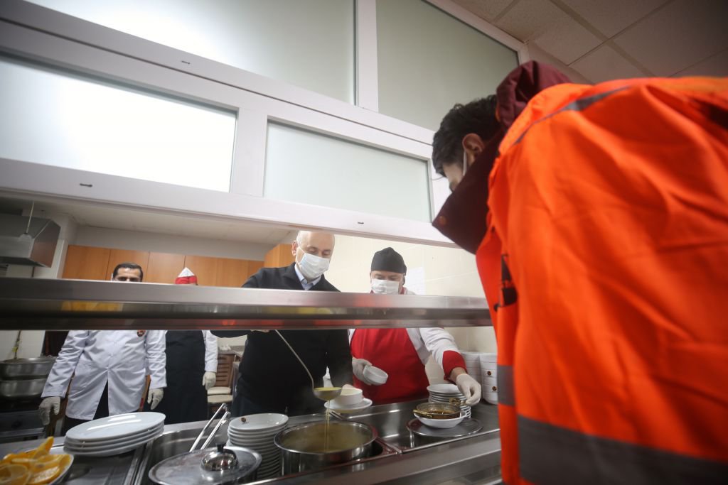 BAKAN SÜRÜCÜLERİ UYARDI