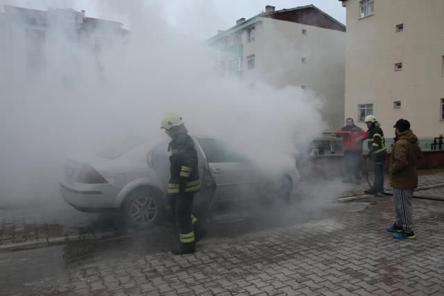 BİR ANDA ALEV ALEV YANMAYA BAŞLADI