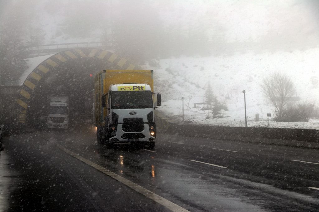 KAR GERİ DÖNDÜ...