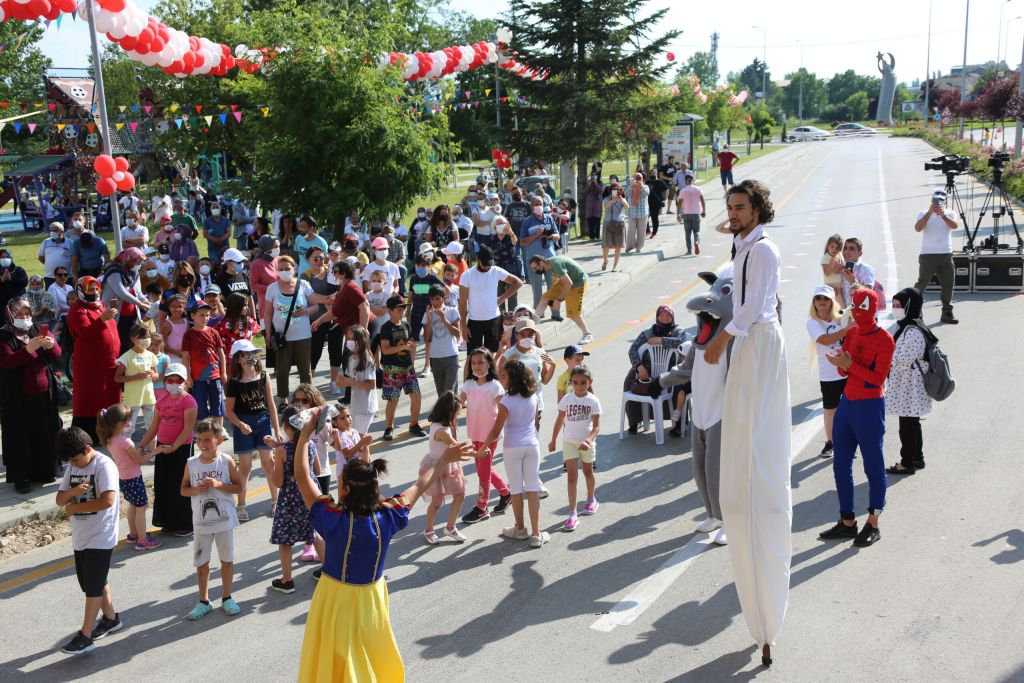 BOLU'DA 25 YENİ PARK HİZMETE AÇILDI