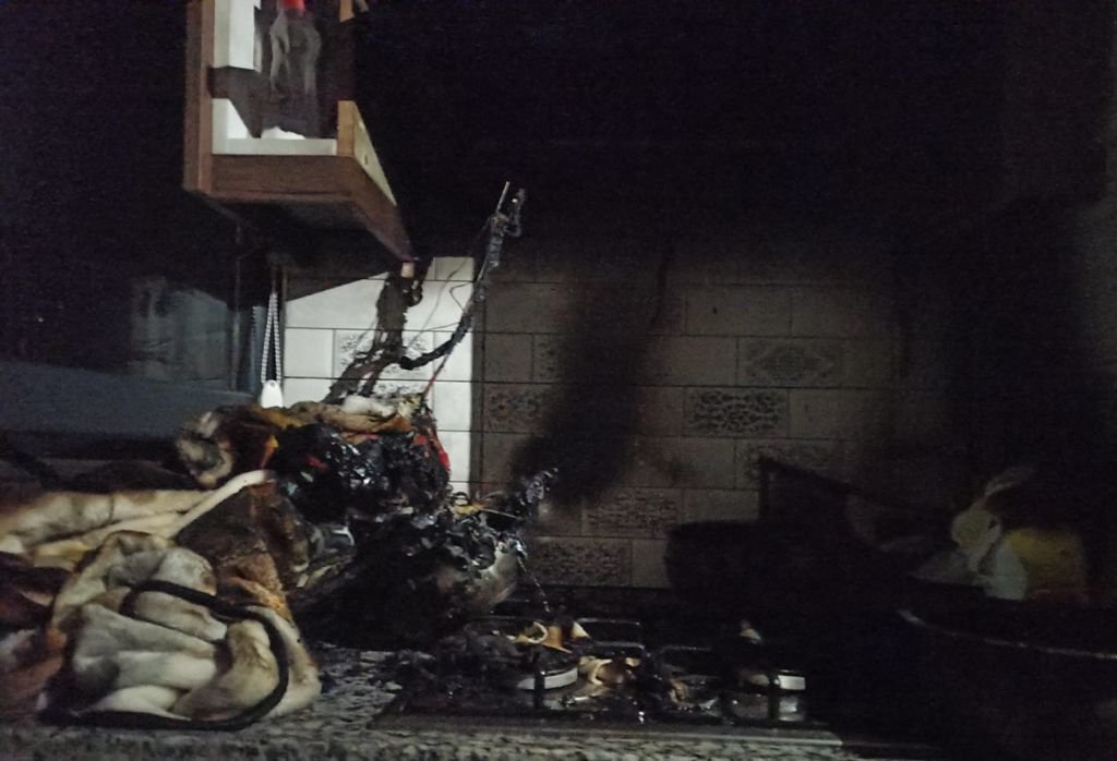 BOLU'DA EV YANGINI, 3 KİŞİ ÖLÜMDEN DÖNDÜ