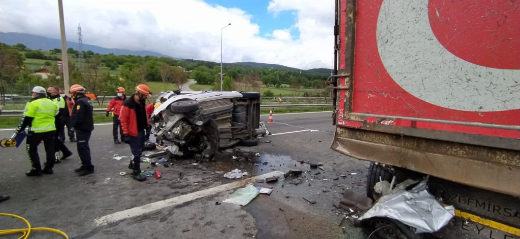BOLU'DA FECİ KAZA, 1 ÖLÜ, 2 YARALI
