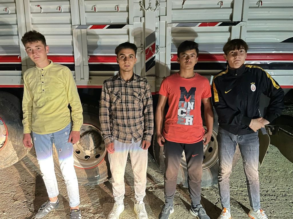 BOLU’DA GENÇLERDEN AFET BÖLGESİNE DESTEK