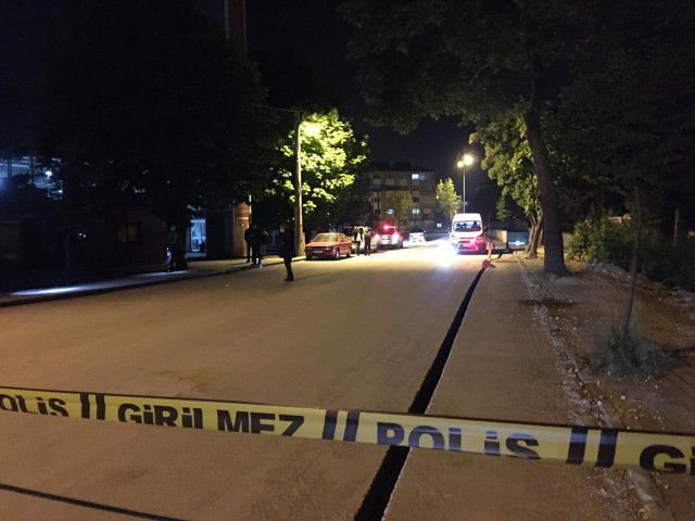 BOLU'DA KARDEŞİNİ DÖVENLERE ATEŞ AÇTI