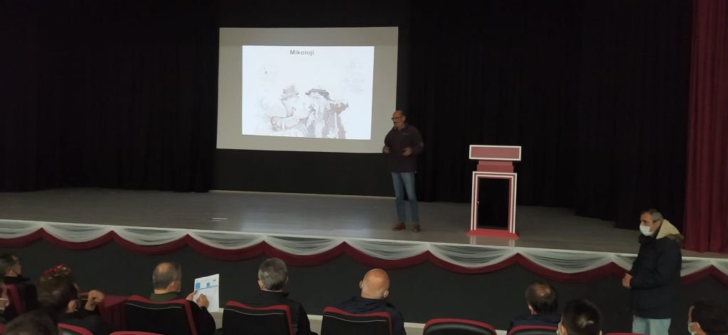 BOLU’DA MANTAR TOPLAYANLARA UZMANINDAN UYARILAR