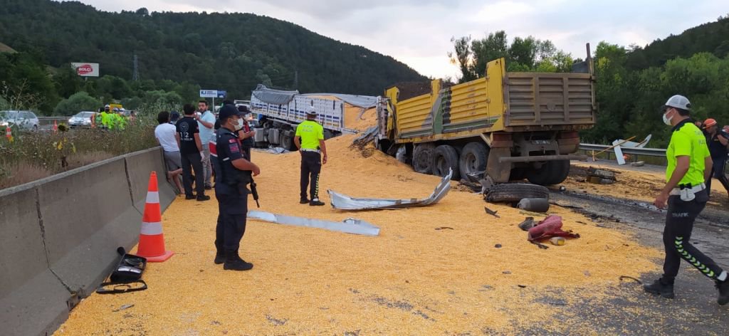 OTOYOL SAVAŞ ALANINA DÖNDÜ