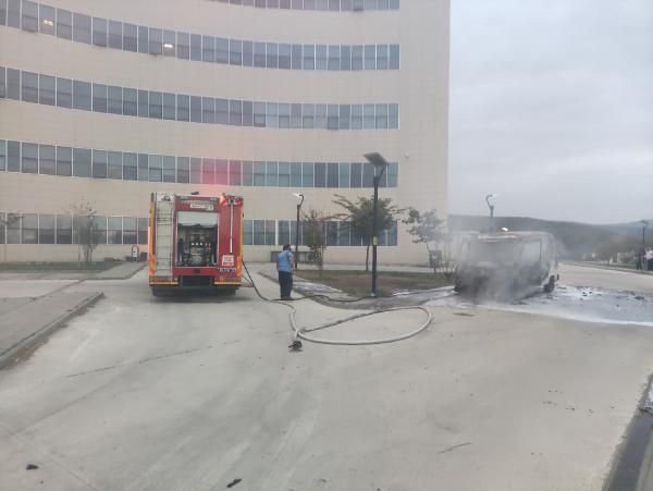 BOLULU AİLE YANMAKTAN SON ANDA KURTULDU