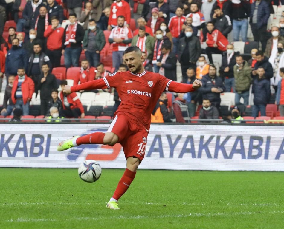 BÜYÜK FIRSATI TEPTİK