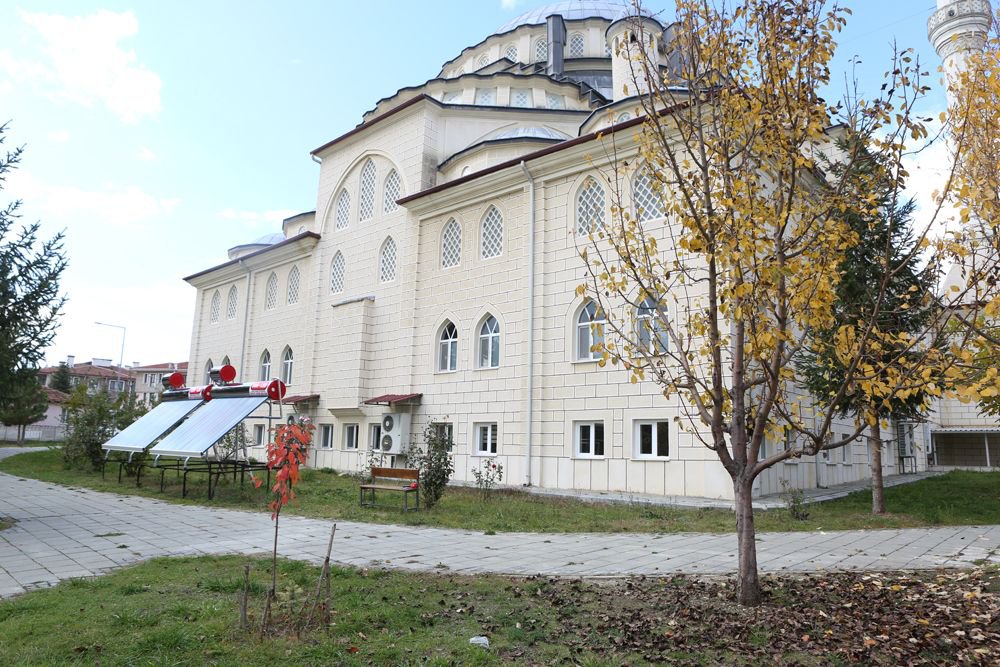 CAMİ CEMAATİ SICAK SUYLA ABDEST ALACAK