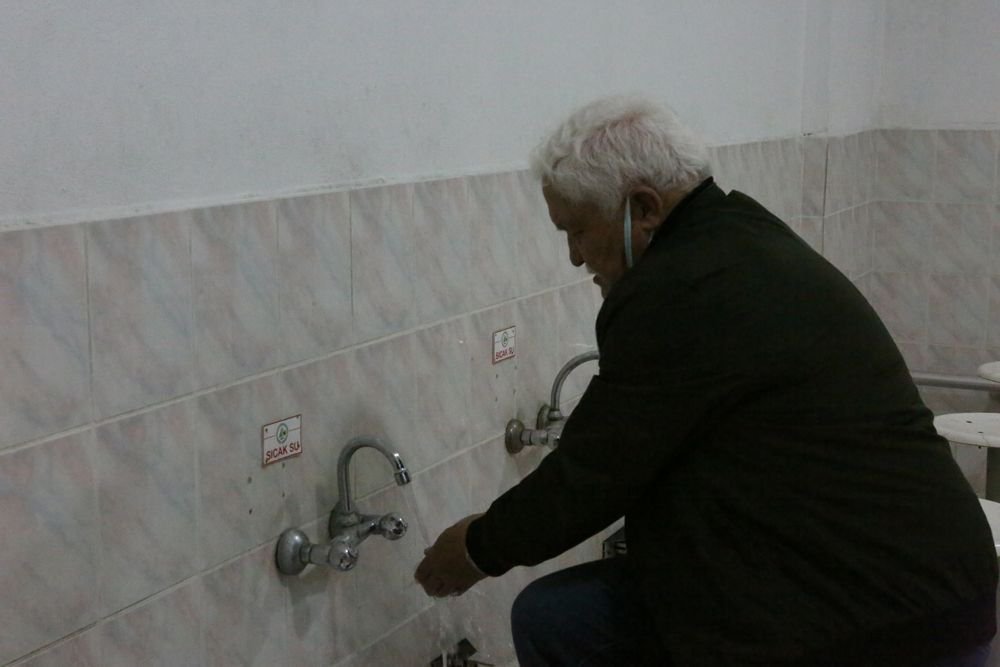 CAMİ CEMAATİ SICAK SUYLA ABDEST ALACAK