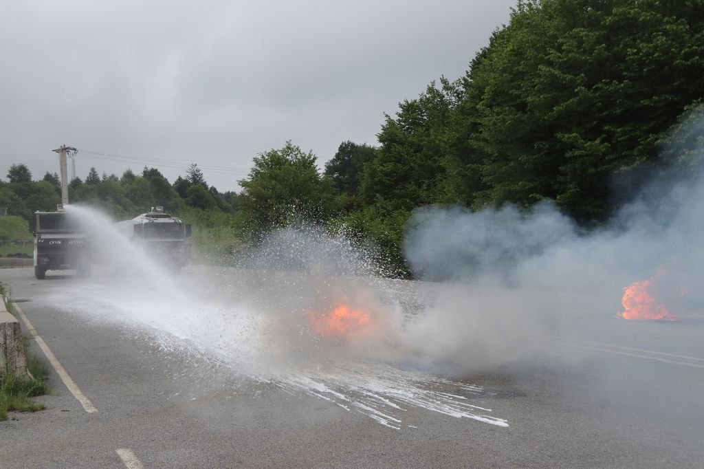 ÇEVİK KUVVET GÖVDE GÖSTERİSİ YAPTI