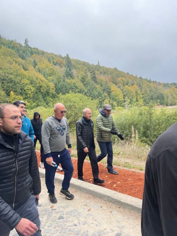 CHP LİDERİ ABANT'TA ENERJİ DEPOLADI