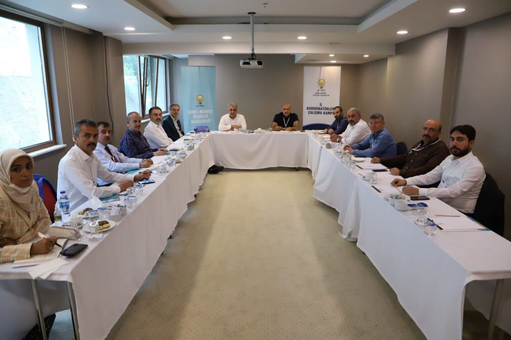 DOĞANAY PARTİSİNİN KIZILCAHAMAM KAMPINDA