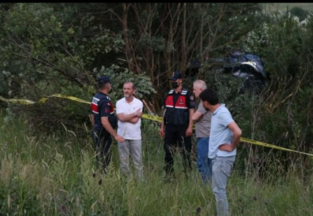 DÜĞÜNE GİDERKEN CANINDAN OLDU