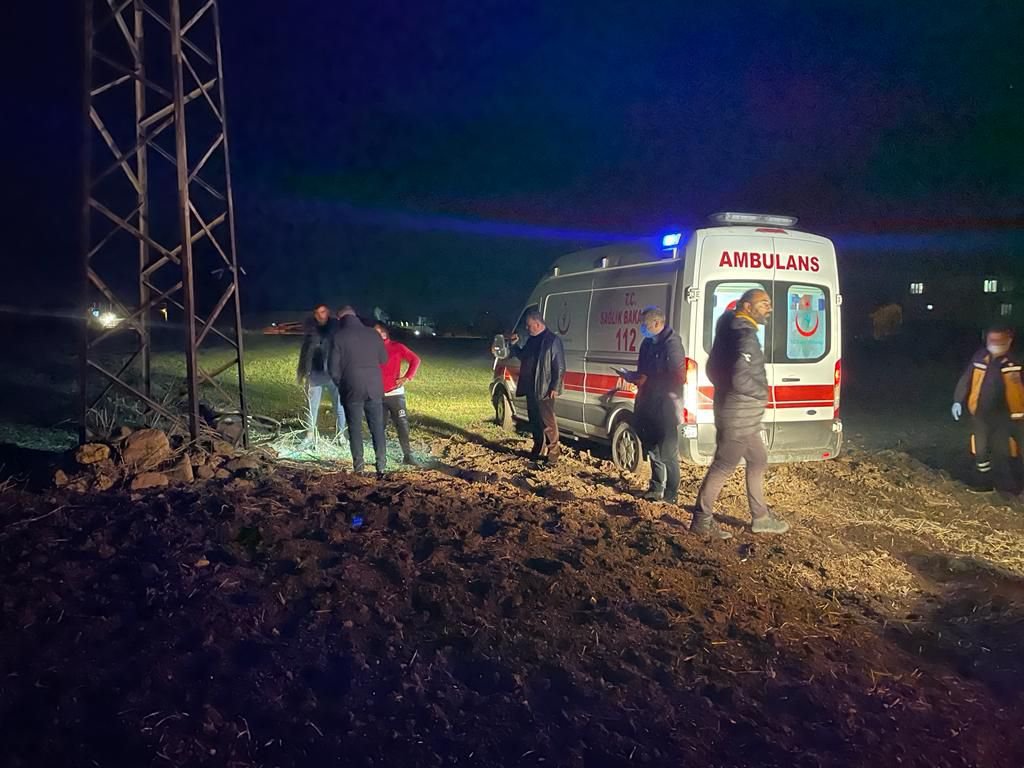 ELEKTRİK DİREĞİNE ASILI HALDE BULUNDU