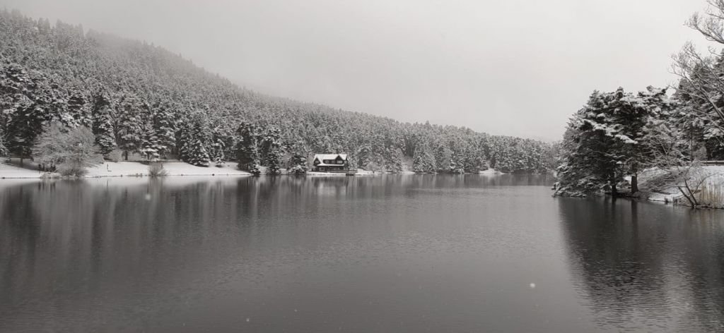 GÖLCÜK’TE KARTPOSTALLIK KAR MANZARASI