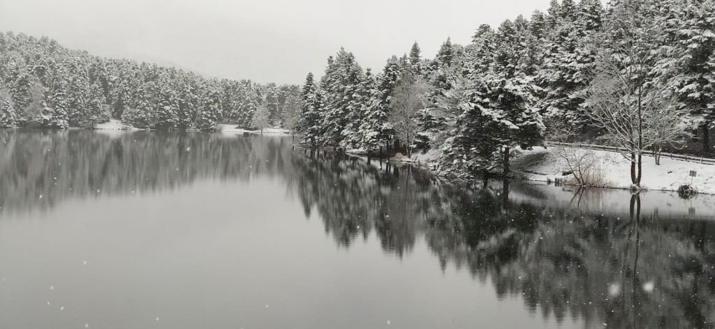 GÖLCÜK’TE KARTPOSTALLIK KAR MANZARASI