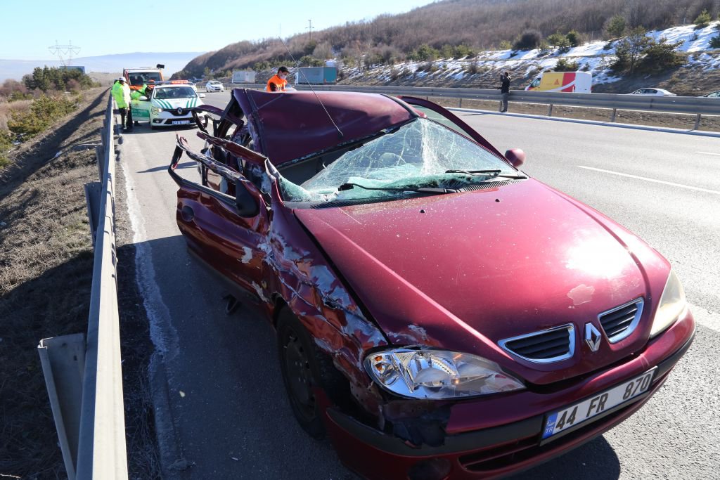 HIZLA ÇARPTI PARAMPARÇA OLDU