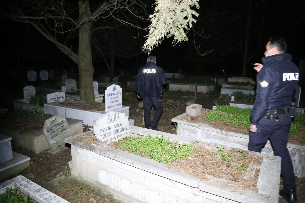 İNTİHAR EDECEĞİ SÖYLENEN ŞAHIS MEZARLIKTA ARANDI