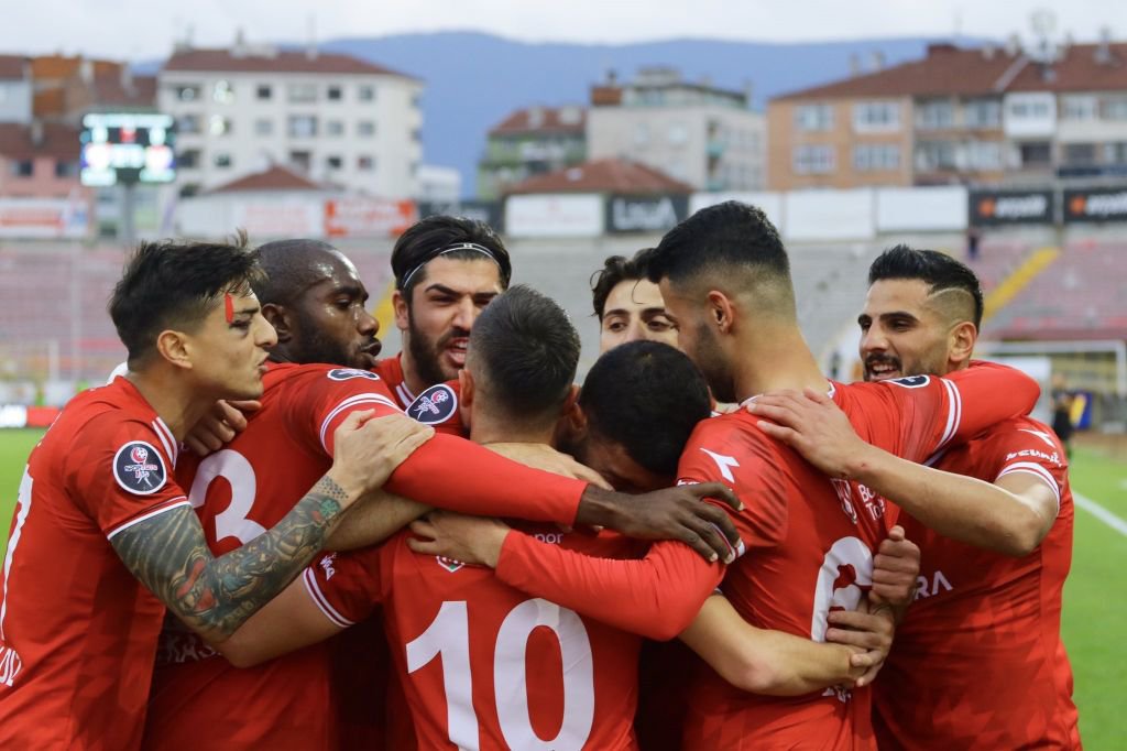 İYİ OYUN SÜPER GALİBİYET