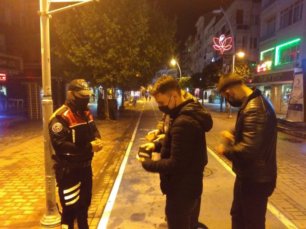 MASKE DENETİMLERİ HIZ KESMEDEN DEVAM EDİYOR