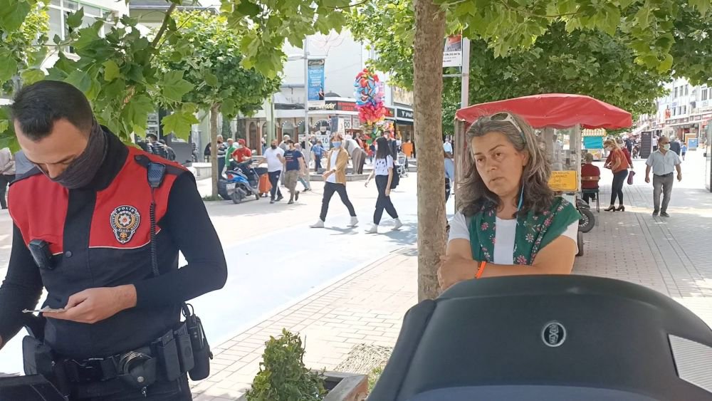 'MASKE TAKMAK SAÇMALIK' DEDİ, POLİSE DİRENDİ