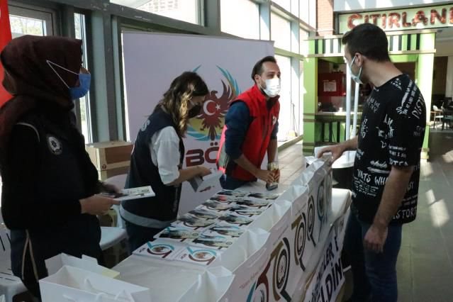 ÖĞRENCİLER TERÖRLE MÜCADELE KONUSUNDA BİLGİLENDİRİLDİ