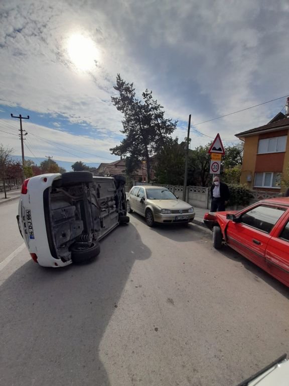 ÖNCE ARAÇLARA ÇARPTI SONRA TAKLA ATTI