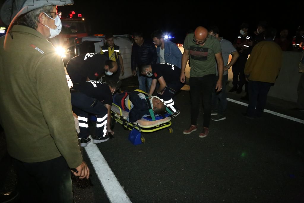 TAKLA ATAN ARAÇTA ÖLÜMDEN DÖNDÜ