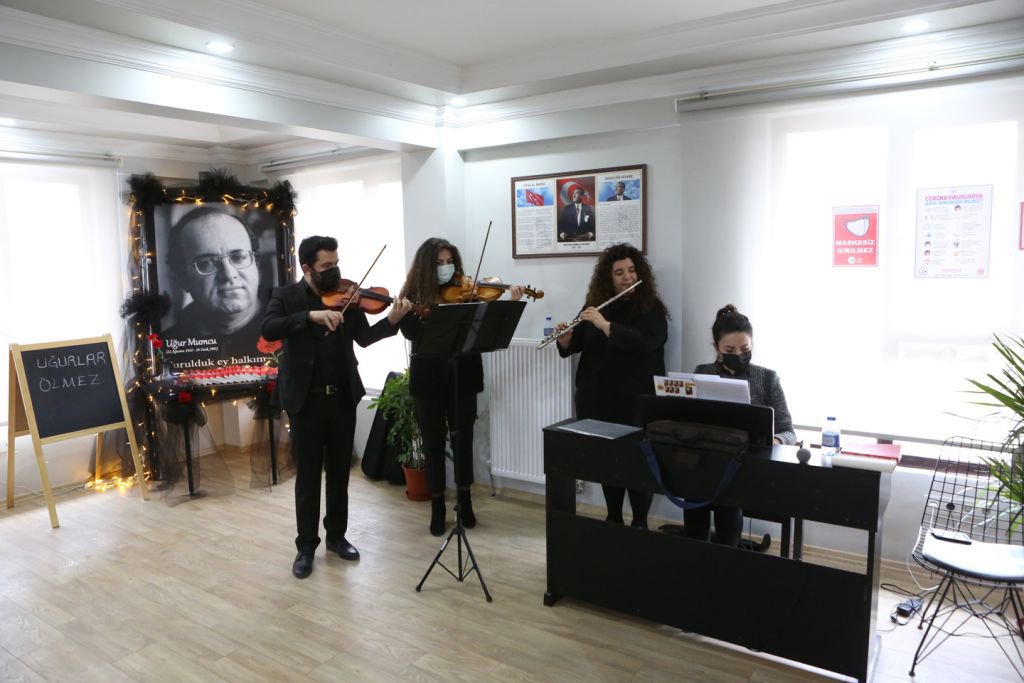 UĞUR MUMCU PARKI YENİLENDİ