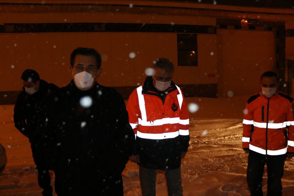 VALİ ÜMİT'TEN UYARI !